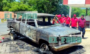 ROJA CAMIONETA CALCINADA (1)