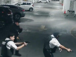 ROJA LOS POLICIAS EN LA BALACERA