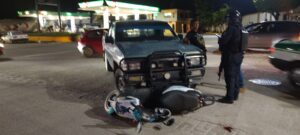 ROJA La camioneta y la moto