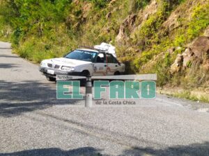 ROJA TAXI ACCIDENTADO