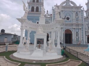 ome el monumento (2)