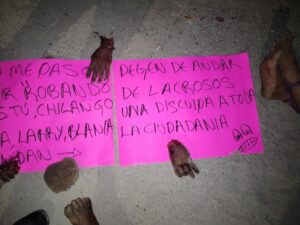 roja la cartulina