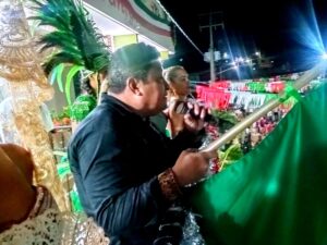BOLETÍN JUCHITÁN Antonio Moctezuma dando El Grito