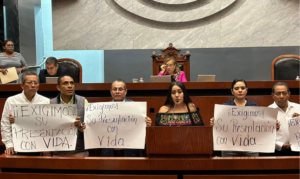 CONGRESO TOMA DE TRIBUNA