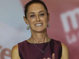 PRINCIPAL ES CLAUDIA (1)