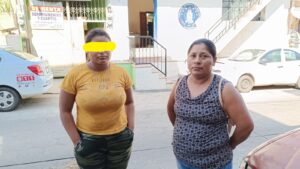 ROJA Elvia Jiménez y su hija (1)