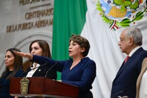 nacional delfina toma de protesta (1)