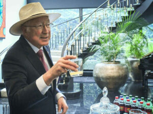 nacional ken salazar