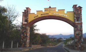 roja san miguel totolapan