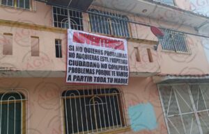 roja una de las lonas