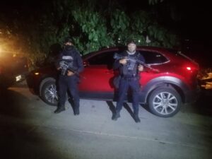 ROJA ASEGURAN VEHICULO CON REPORTE DE ROBO