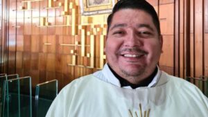 ROJA EL PADRE FILI