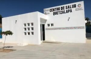 AZOYÚ EL CENTRO DE SALUD