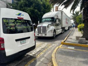 ROJA ASESINAN LÍDER TRANSPORTISTAS