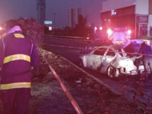 ROJA EL AUTO CALCINADO