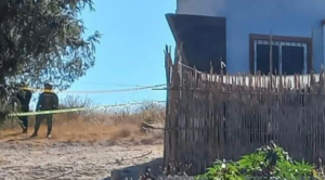 ROJA LA CASA DONDE LA ENCONTRARON