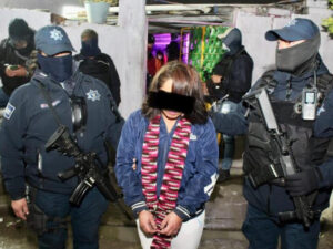 ROJA UNO DE LOS DETENIDOS