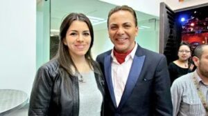ROJA CAROL VICTORIA Y CRISTIAN