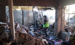 ROJA LA EXPLOSIÓN