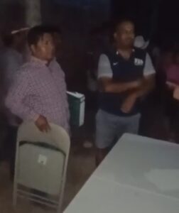 SAN LUIS El delegado retirándose