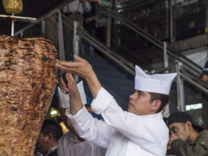 roja tacos al pastor