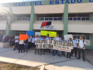Marquelia.-Alumnos fijan postura (1)