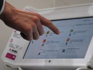 NACIONAL VOTO EXTRANJERO