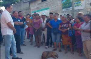 OME Salvador Robles dialogando con los ciudadanos