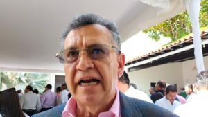 PRINCIPAL Héctor Apreza Patrón