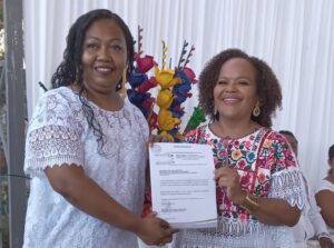 PRINCIPAL TANIA AVILA Y LA DIPUTADA ANA LENIS RESENDIZ