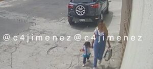 ROJA ABANDONÓ A LA NIÑA