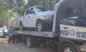 ROJA CAMIONETA DECOMISADA