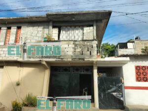 ROJA LA CASA BALEADA