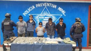 ROJA LOS DETENIDOS