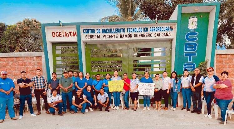 SAN LUIS PERSONAL DOCENTE DEL CBTa178