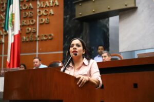 CONGRESO-GABRIELA-BERNAL