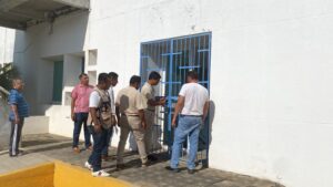 OME Liberan instalaciones de vectores (1)