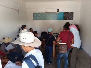 PRINCIPAL-Los-ganaderos-inscribiendose