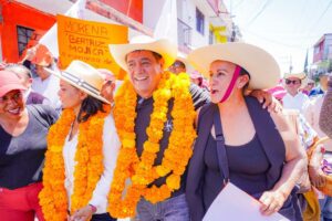 PRINCPIAL felix EN chilpancingo (2)