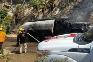 ROJA SE INCENDIA PIPA
