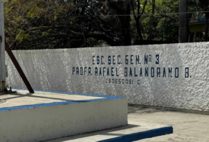 ROJA-Secundaria-Rafael-Balandarno