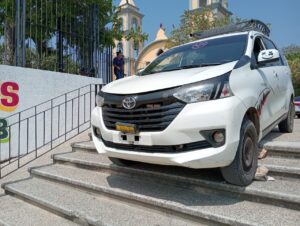 SAN LUIS EL AUTO VARADO