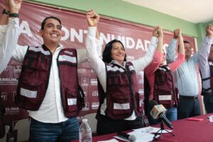 ESTADO GENTE DE SOLORIO CON ABELINA