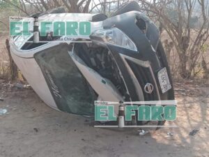 ROJA EL AUTO VOLACADO (1)