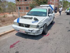 ROJA-EL-TAXI-DE-RUTA-A-MARQUELIA