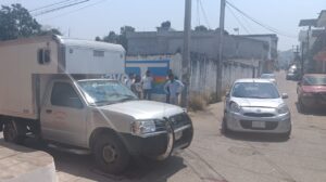 ROJA LOS AUTOS