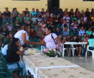BOLETIN-ENEIDY-CASTRO-EN-EL-FESTEJO-4