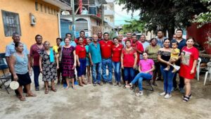 BOLETÍN Javier Tacuba con la familia Rendón (2)