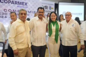 CONGRESO CITLALI CALIXTO CON LOS EMPRESARIOS (1)