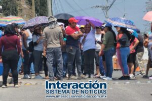 ESTADO BLOQUEAN CALLE (2)